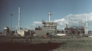 LIQUID CITY.00_33_01_19.Standbild270