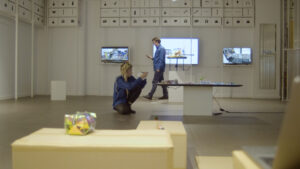 THE MIRROR REPRESENTS THINGS.00_08_42_01.Standbild057