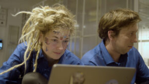 THE MIRROR REPRESENTS THINGS.00_13_07_08.Standbild065