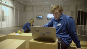 THE MIRROR REPRESENTS THINGS.00_17_35_10.Standbild074