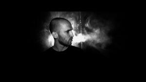 Lorenz & Geraet – Dein Feuerzeug.00_01_35_17.Standbild032